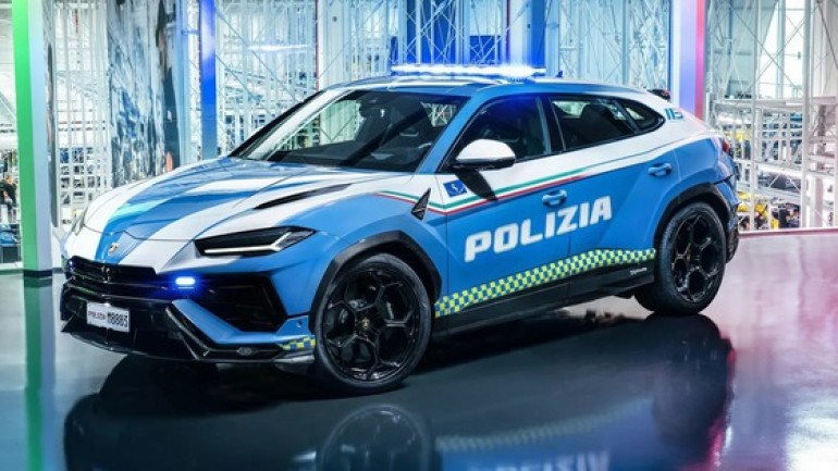 Lamborghini Urus hiệu suất cao được trưng dụng làm xe cảnh sát: Có ngăn lạnh để đựng nội tạng