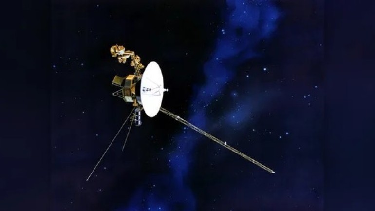 Tàu thăm dò Voyager 1 của NASA “im bặt” hơn 3 tháng, cần phép màu để cứu nó