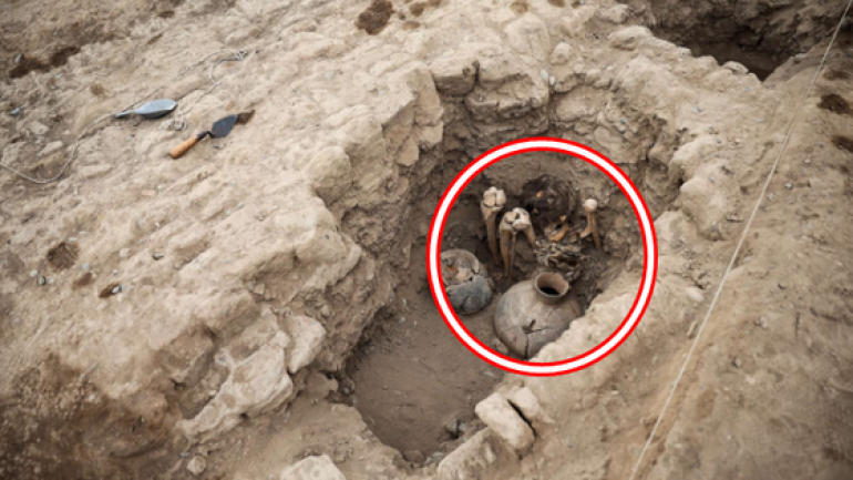 Khai quật khảo cổ ở đỉnh kim tự tháp, chuyên gia kinh ngạc tìm thấy xác ướp còn nguyên cả tóc
