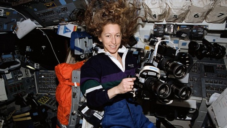 Cuộc sống thực sự trong không gian: Theo lời kể của phi hành gia Marsha Ivins