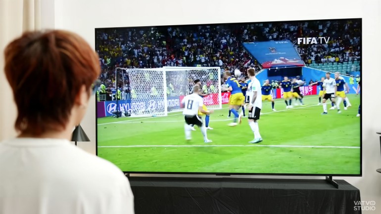 Mua TV về xem Euro 2024 thì đặt ở khoảng cách bao nhiêu là hợp lý?