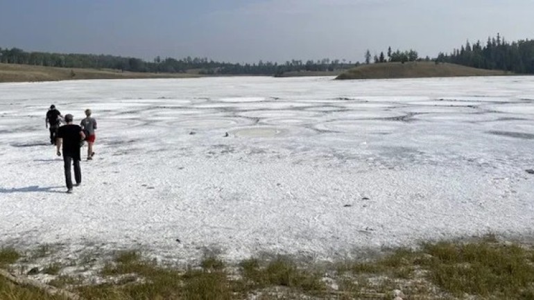 Kỳ lạ 'hồ soda' ở Canada có thể đã tồn tại cách đây 4 tỷ năm