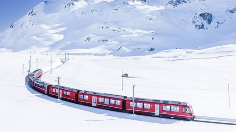 Glacier Express: 'Tàu tốc hành' chậm nhất thế giới, mất 8 giờ để đi gần 300 km!